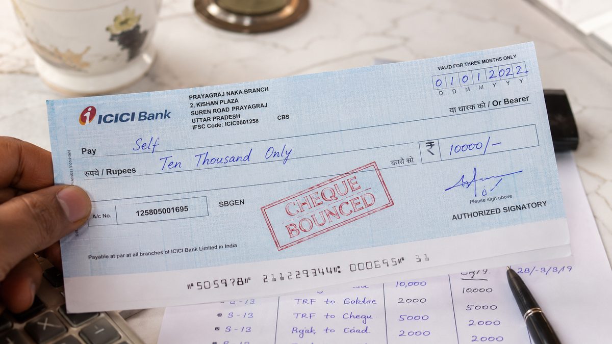 Cheque Bounce Lawyer