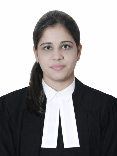 Adv. Pooja Salunke, Advocate, Civil & Criminal